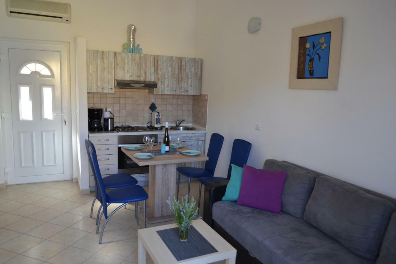 Apartment Din บานโจเล ภายนอก รูปภาพ